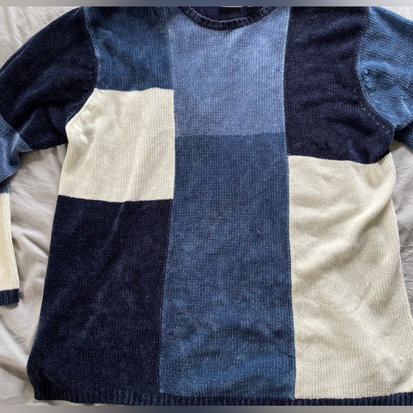 Classic Elements Womens Sweater - Picture 2 of 6